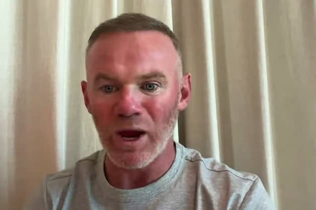 Rooney nổi giận với MU khi huyền thoại không thể chịu nổi