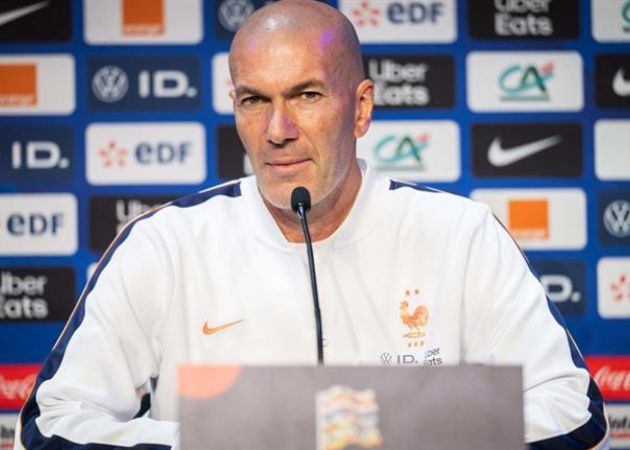Zinedine Zidane chưa hài lòng dù Pháp vẫn duy trì thành tích bất bại
