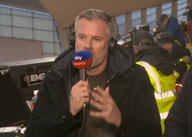 Jamie Carragher chỉ trích trọng tài, nhưng Liverpool cũng có vấn đề