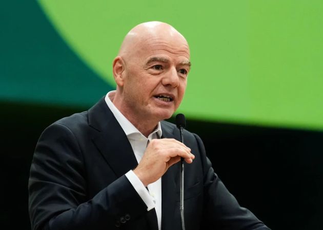 Infantino đối mặt với nghi vấn về khoản chi trả 1,72 triệu USD