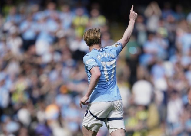 Thất bại tại Champions League khiến Napoli không còn nhiều dư địa