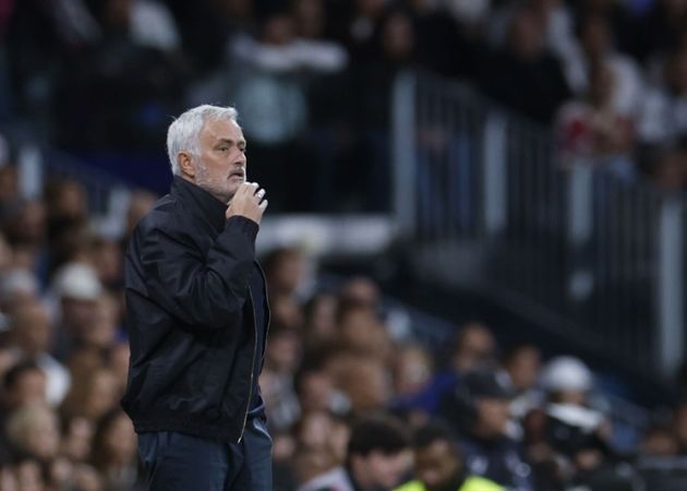 Read more about the article Jose Mourinho gây chú ý Gác El Clasico sang một bên