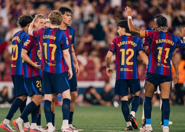 Read more about the article Barcelona báo động đỏ trước PSG Hansi Flick đau đầu vì khủng hoảng hàng thủ