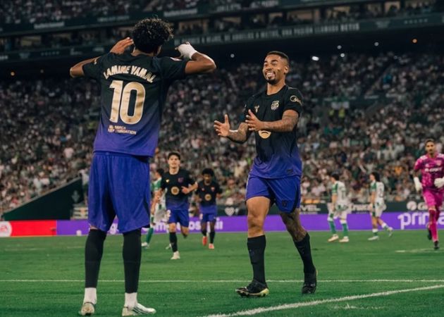 PSG có thể khai thác điểm yếu nào của Barcelona?