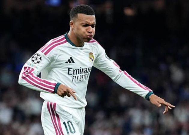 Không chỉ ghi bàn, Mbappe còn giúp hàng công vận hành hiệu quả