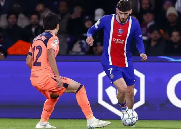 Luis Enrique tin Kvaratskhelia sẽ vượt qua nghịch cảnh