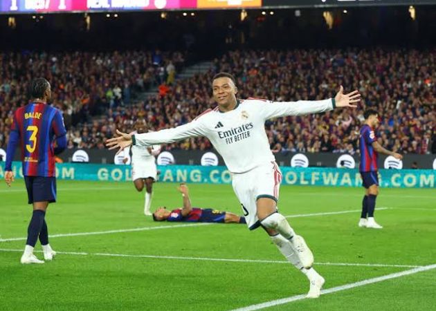 Barcelona vùng lên nhưng vẫn không thể ngăn cản Mbappe