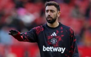 Man United tính đường chia tay Bruno Fernandes